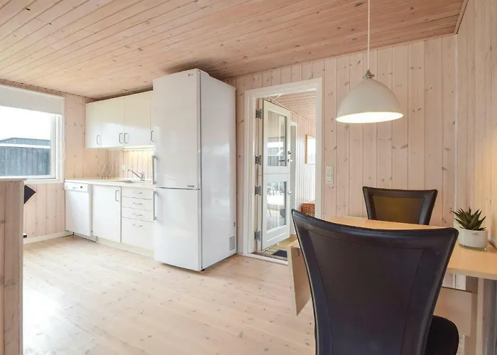 Three-bedroom In Juelsminde